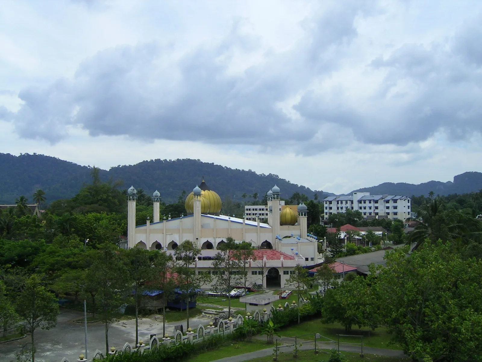 Masjid Al-Hana di bandar Kuah Langkawi